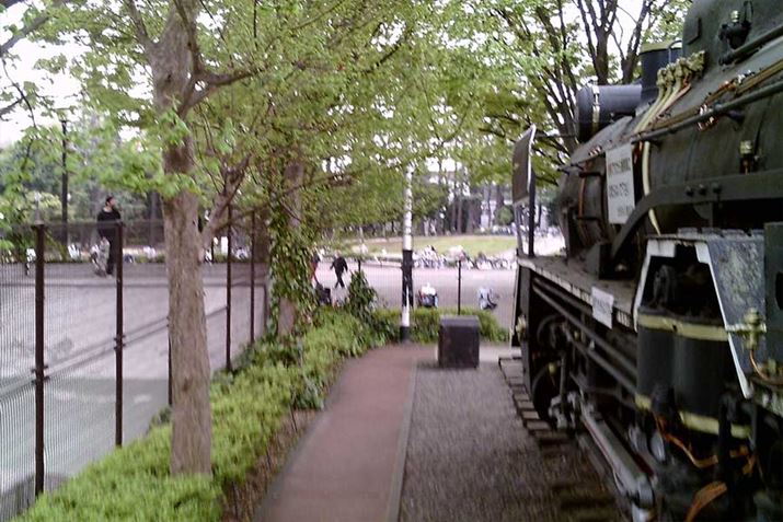 cJ̖ڋʂłC@֎ԁiE[j