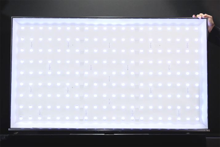 uZ670KvV[ỸobNCgB^݌v̒^LEDŖ{̂̔^ƍPx̗}Ă