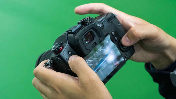 uX}z݂ɖ邭ȂvƂfBXvC͎FǍDł