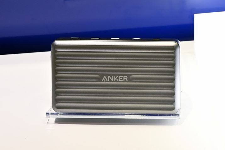 |[gi荞ނƂŃRXgptH[}X߂Thunderbolt 4Ή̏^hbLOXe[VBThunderbolt 4iAbvXg[ő40GbpsAő85WójAThunderbolt 4i_EXg[ő40GbpsAő15WóA8K@30Hzj×3AUSB-C 3.1 Gen2×15̃|[gB2021NHŁAi22,990~