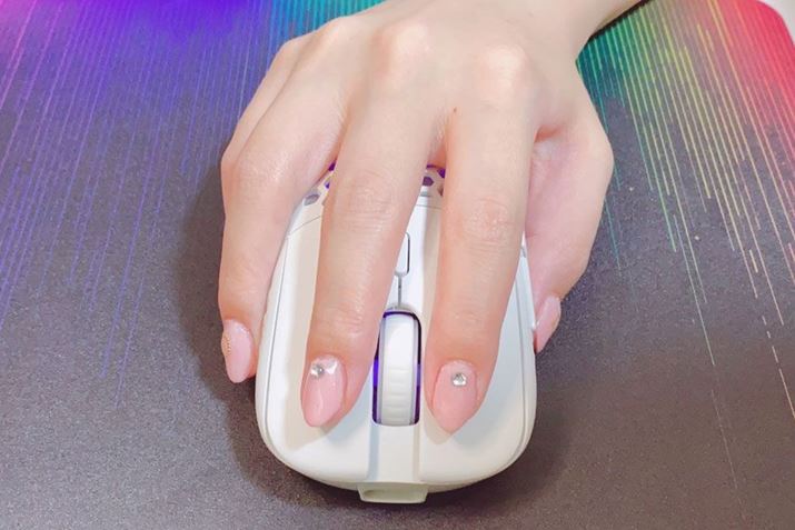 uԂṽC[WBׂƎ̂Ђ𖧒̂ŁAʂ̃}EXƎ芾CɂȂ肻ł