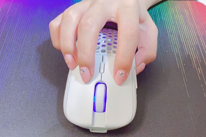 u܂ݎṽC[WB̂Ђ炪Ȃ̂ŁASɎwŃ}EX𐧌䂷銴ł