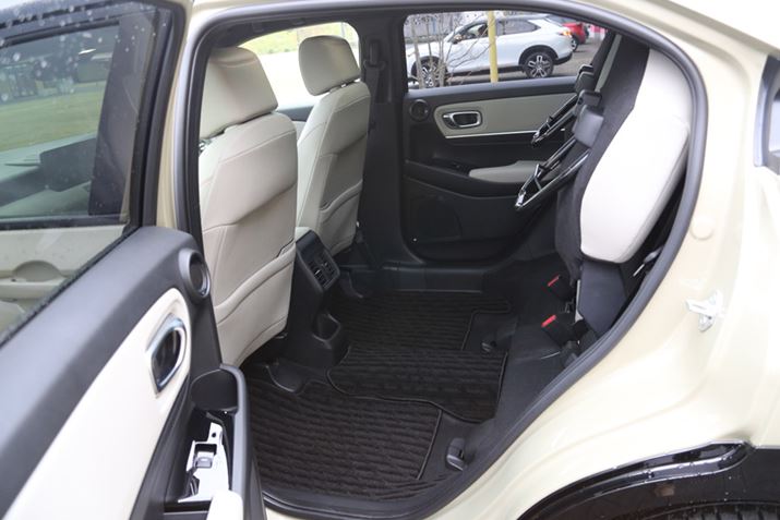 z_ V^uF[vieFHEV PLaYj̃AV[g𒵂ˏグ