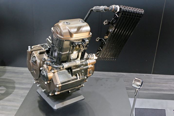 u[^[V[2019vɓWĂuWNT[250v̐V^GWBGW̌ڂtB̍܂Ăߋ̖GWƂ͈قȂAꌩƐGWɋ߂̂ƂȂĂ