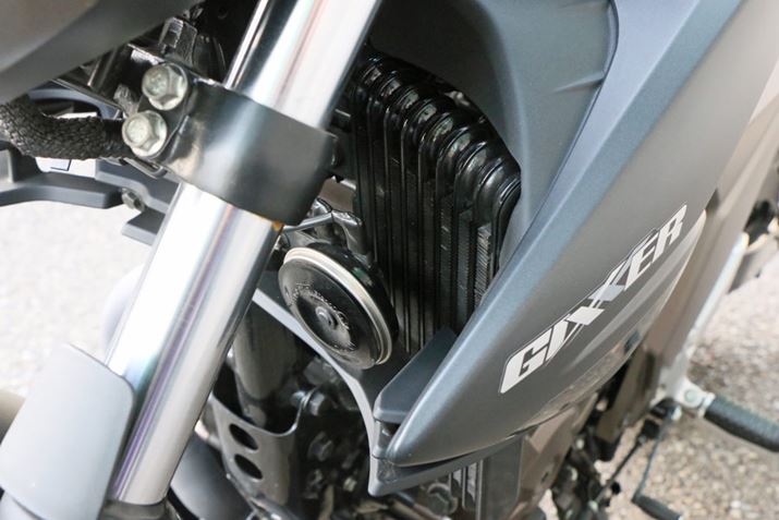 ł邱Ƃ|Cg͎ԑ̍ɂICN[[B̃WG[^[ƔׂƂԂRpNg