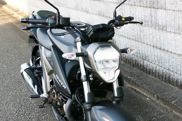 LED3dˍ킹悤ȃwbhCǵAlCLbh炵X^C̒ɂAObVu