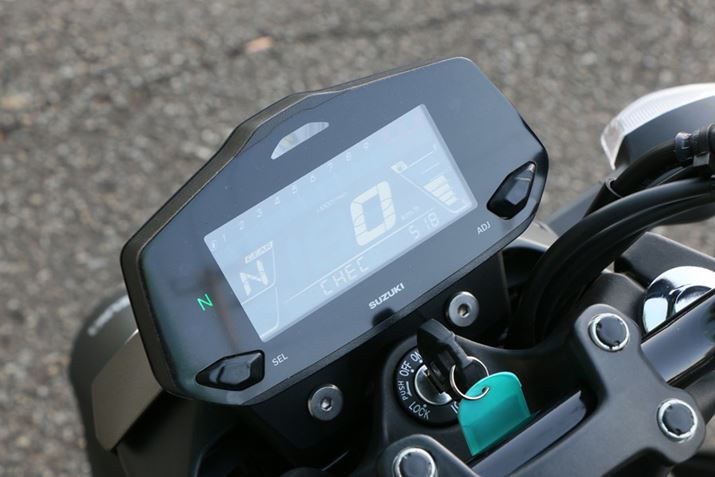 RpNgȃfW^^Cṽ[^[ɂ́Ax̏Ƀo[^Cṽ^R[^[\BVtgCWP[^[Ă