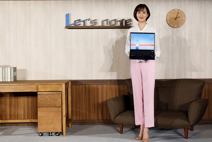 bcm[g̐`LN^[𖱂߂Èiʐ^̓pi\jbN񋟁j