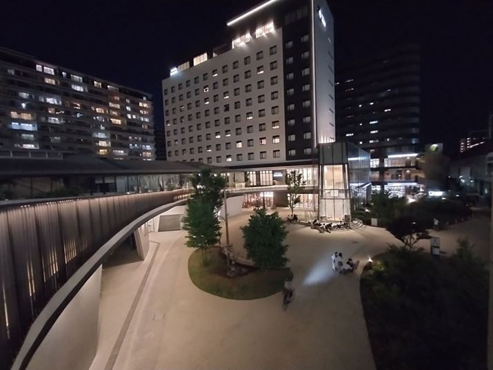 Ɠi𒴍LpJɐ؂ւĎBeBSʂɃA_[XɂȂ₷{@̒LpJiBeł͏\邭ʂBA͂̃fBe[݂ƁA𑜊ɂ͖RAÏBeɂقǋƂ͌Ȃ悤