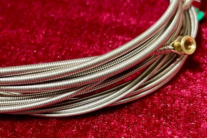 Eh̕\ʂēʉȂĂAD'Addariõn[tEhB̓jzgJQ̗؂݂ɂƂĂ܂