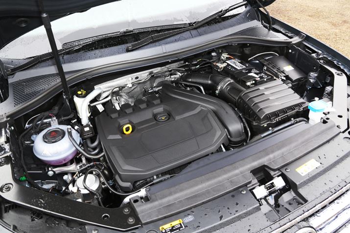 tHNX[Q V^ueBOAvɓڂĂA4CK\^[{GWu1.5TSI Evov