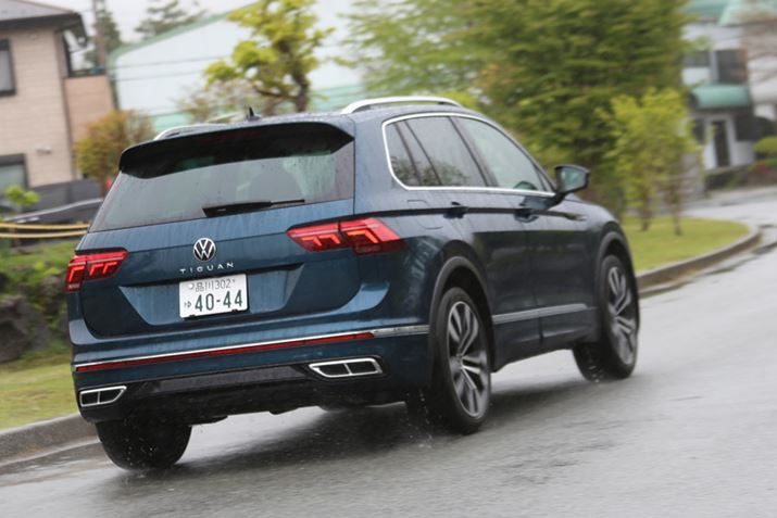 tHNX[Q V^ueBOAviR-LineO[hj̑sC[W