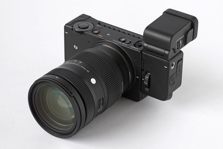 fpV[Y̑2efƂ2021N416ɔɂȂfp LB̉摜͊Ot́uEVF-11v𑕒C[WłiY͕WY[Yu28-70mm F2.8 DG DNvj