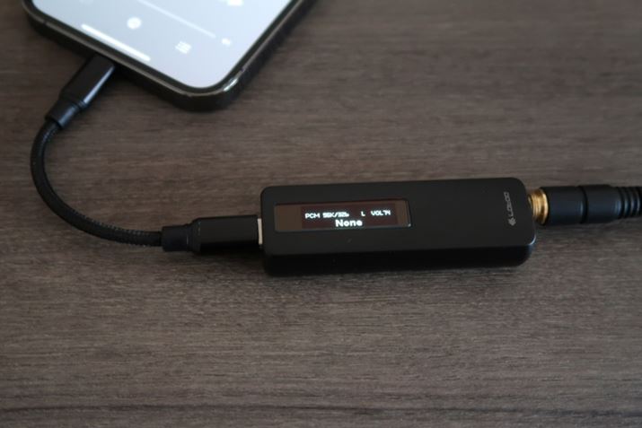 LEDfBXvCɃTvO[gȂǂ̃Xe[^X񂪕\