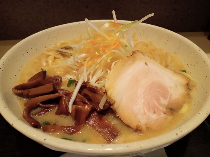 ÂXŃ[BeBSzꂽmCYԂ͏ȂArILCɉfĂ邪A邳͂⑫Ȃ