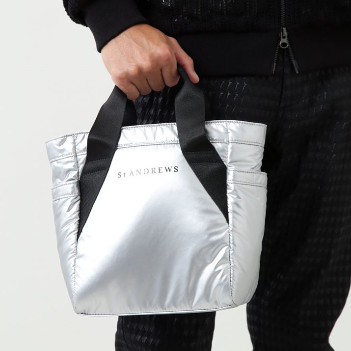 J[͎ʐ^̃Vo[̂قAubNAJ[Lp