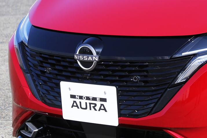 Yum[gvł́Aiq̃tgO̗pĂAum[gI[vł͕H`̋ÂfUCp^[Vɍ̗pĂ