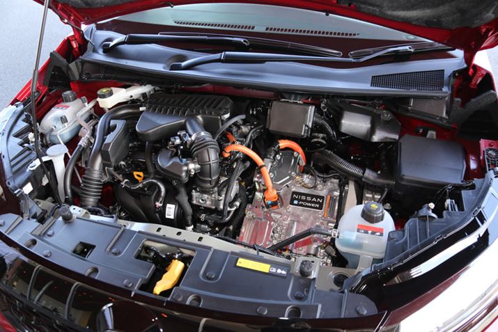 Yum[gI[v́AẂum[gvƔׂe-POWEȐo̓Abv}Ă