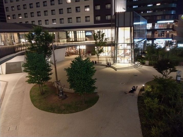 uAdobe Photoshop Expressv[hŖ̃rXBeB̃f[^͂ȂÂA߂̃X}[gtHڂiBe@\炢ɂ͖邭NȎdオɂȂ