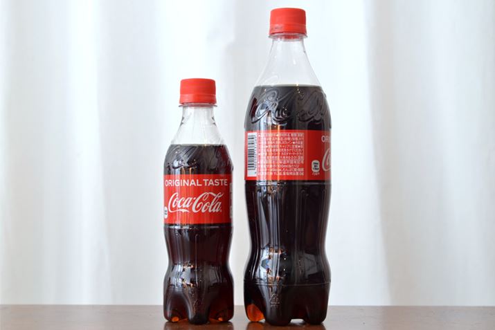 uRJER[v100ml45kcalŁAuyvVR[v3kcalႭȂĂ܂BRrjł500ml{g嗬łAX[p[Ȃǂł350mliʐ^j700mliʐ^Ejł͂