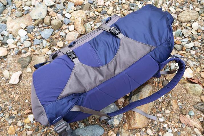 וՂƋlߍ񂾗lqB݂15cm炢