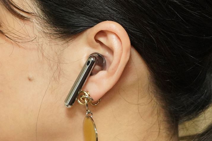 ̏ɂ҂tBbgBĂCOƂɊ邱ƂȂAX}[gɎgpł