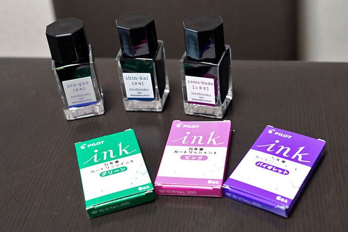 r~[ɐF̈ႤCNAzgɃP킩Ȃ炢ʂɏoĂ܂