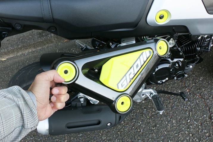 TChJo[̎O₷̓eiX̌ɂ𗧂