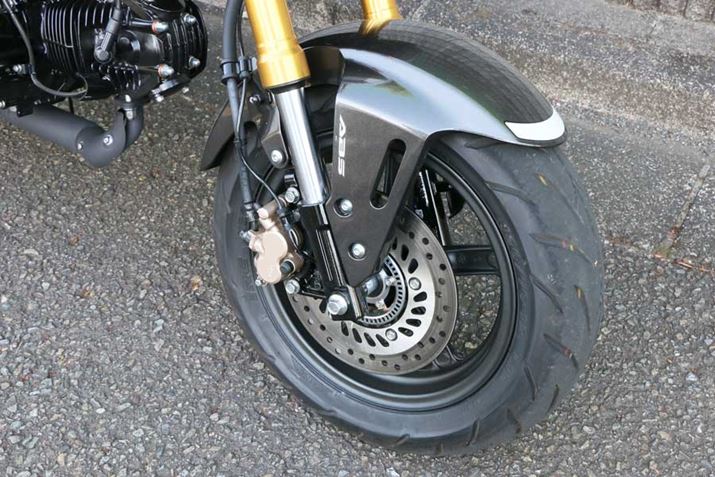 u[Lɂ1`lABSꂽBVOfBXNɁAЉ2|bhLp[Ƃ\͐ヂfƓꂾ