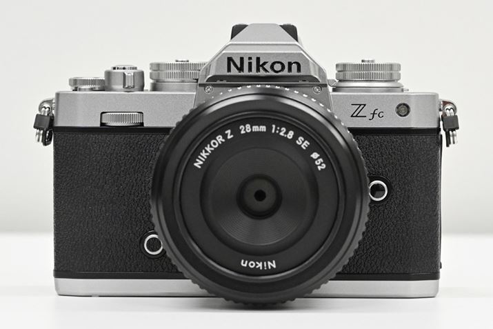 ʂ猩C[WBy^NikoñŚA1970`1980ÑjR჌t̃y^ɎgpĂČĂƂ̂ƁBNikoñS̉ɂ́AB悤ɃXeI}CNzuĂBȂAȂA2019N11APS-C~[XuZ 50vɂy^̓tbV͏Ȃꂽ