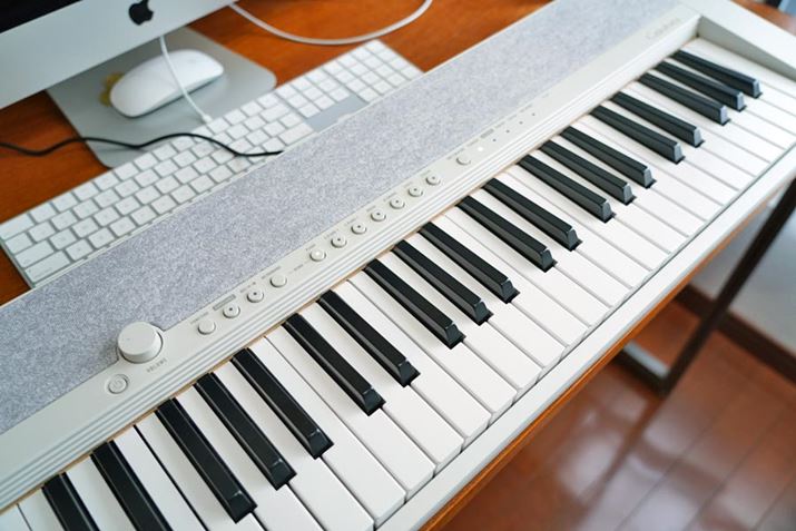 Ղ̓^b`X|XtŁAɂ̓JVIƎ́uAiXv𓋍ځBsAmAXgOXAGLM^[AIKAVZTCU[ȂǑS61ނ̃TEhČ\BSҌ̃L[{[hłȂABɂĂ낢Vׂ@\̂|Cg