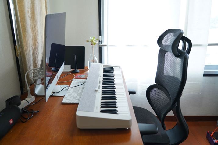 dĂfXNɒuĂ݂ACPĂ鉹yNGC^[ۂȂI