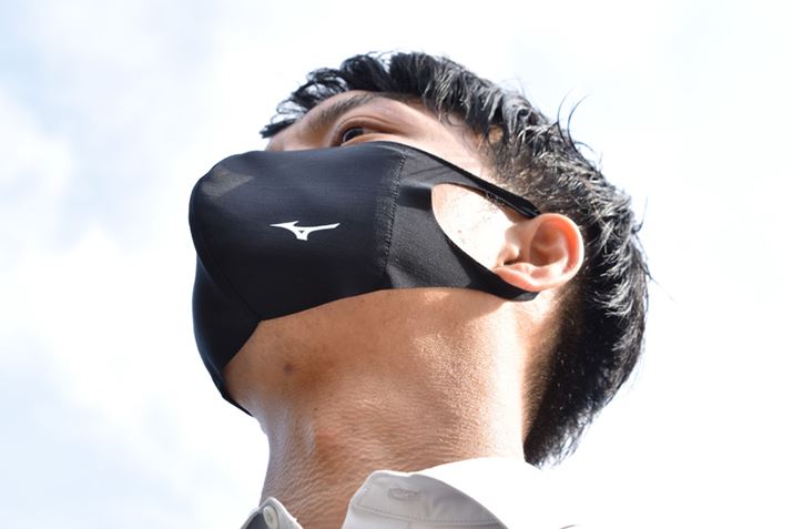 猩ƁA̍ɉāAn҂tBbgĂ邱Ƃ킩