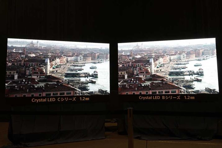 iłȂAnCRXgXgȉf╗i߂fȂǂ̑ʂȃRecŁuCrystal LEDv̎͂fĂ