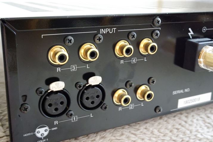 BluetoothV[o[^gX~b^[ڑ͂ЂƂŁAɂI[fBI@푤ɃXeI~jWbNRCÃC͂tĂ΂悢