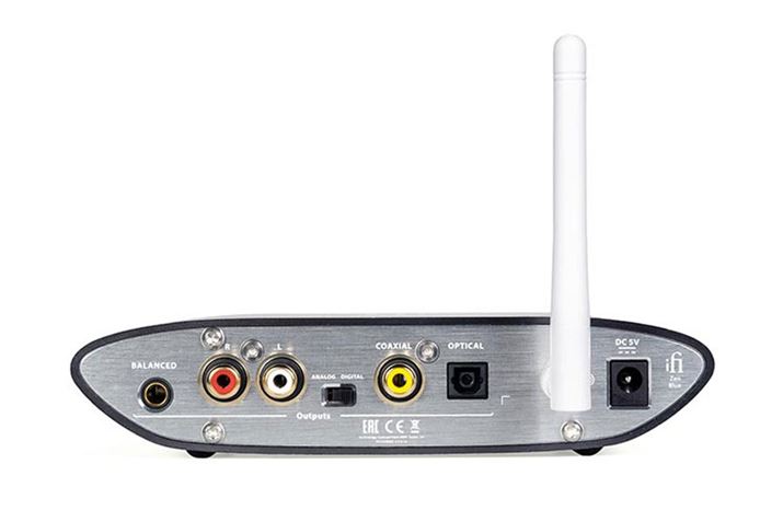 RCAAiOo͂̂قA4.4mm̃oX[qA^fW^o͒[qĂ郂f