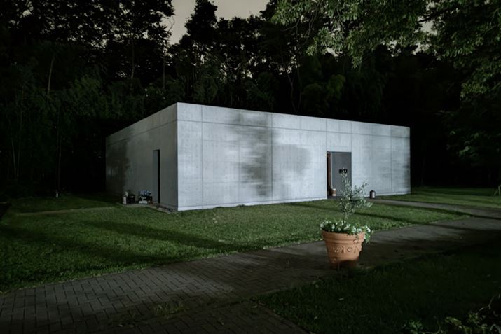 [̔pفBł͔ɈÂV[ ̂߁AԘĨiCg[hgBeƂȂB莝5VbgBeÂ΂ԂꂪȂ̂I񂾁B܂łAQUOSV[ỸJł̓sg킹łJV[AقǃmCYȂAŐRN[gǂ̎cĂ