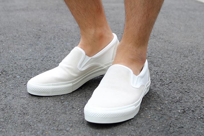 Ro[X XP[g{[fBÓuCS XbvI SKv́uzCgv𒅗p