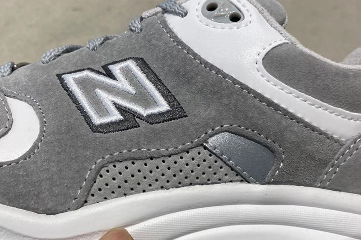 TChɂ́Ap`Oɂx`[VĂAʋCm