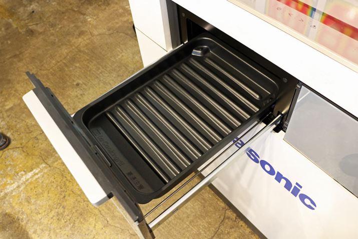 NbLO͏ĂԂg킸AOMgĒ̂BOM͎Oł̂ŁAЕt₷I