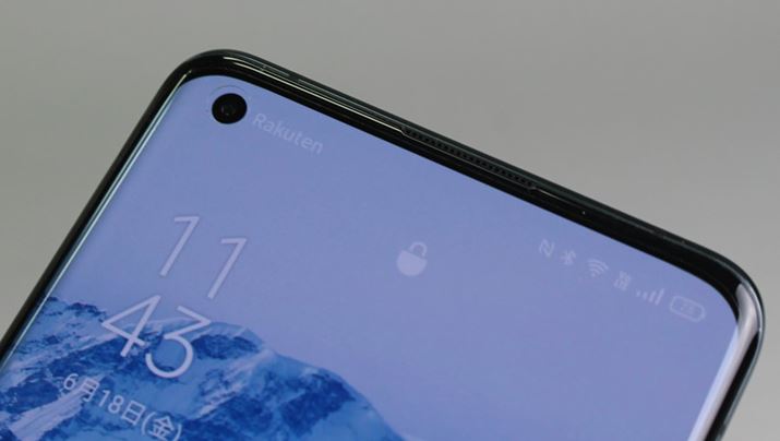 p`z[͂Ȃ菬Bӂ̋ȖʕAقƂǕʃfBXvĈ悤