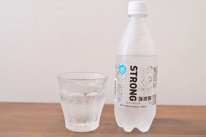 Amazon.co.jp琻ϑĂ̂́ÁuFvƂ[J[BJ[Y̓I[[łAh{̕\L͂܂