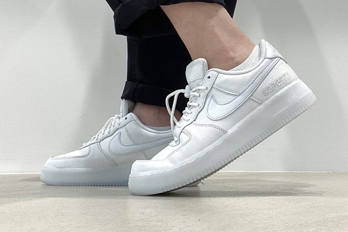 {[͂܂AuI[zCgṽJ[ÔŃXbLƃVvɗȂ܂