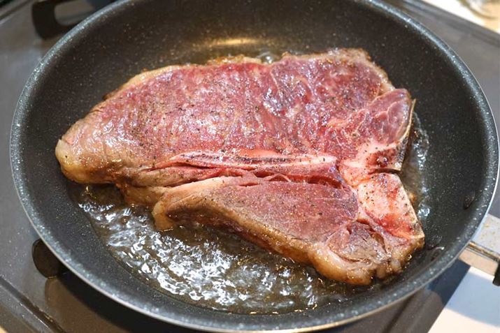 tCpςɉT{[Xe[L͂ȂȂsςł