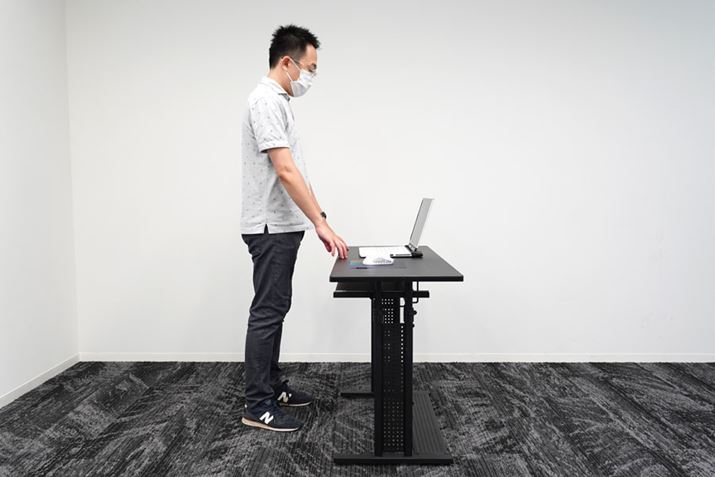 ŒZ75.5cm̍Œjig174cmjgĂ݂ƂBԂŁArMMfXNɓ͂炢̋ł