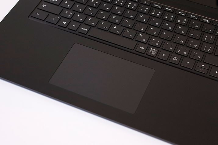 Surfacẽ^b`pbh̑슴́AAbvMacm[gɕCGقǂĂƌlIɂ͊ĂBSurface Laptop 4 15C`̓^b`pbhLāA{Ɏg₷