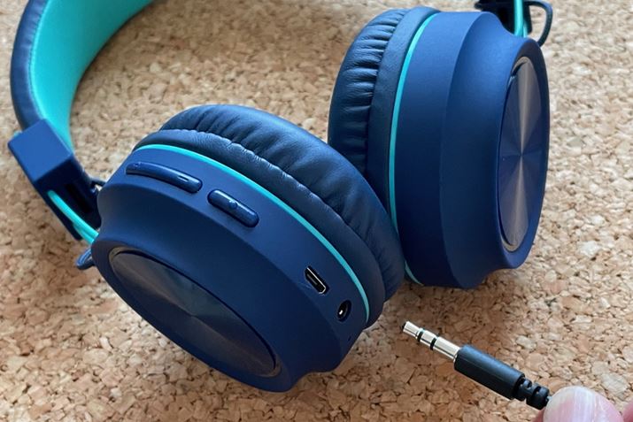 u+ṽ{[{^𒷉ƁAC[Jbvɖߍ܂ĂLEDo܂