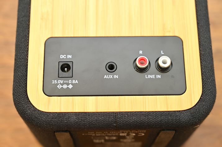 ACA_v^[ɂdKvLjbgɂ͓d[q𓋍