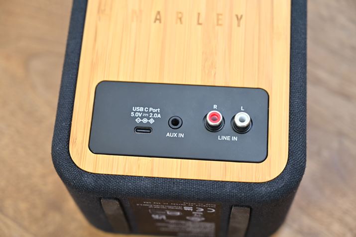 obe[Rjbg̓d[qUSB Type-CƂȂĂBAiO͂Eꂼ꓋ڂĂ̂