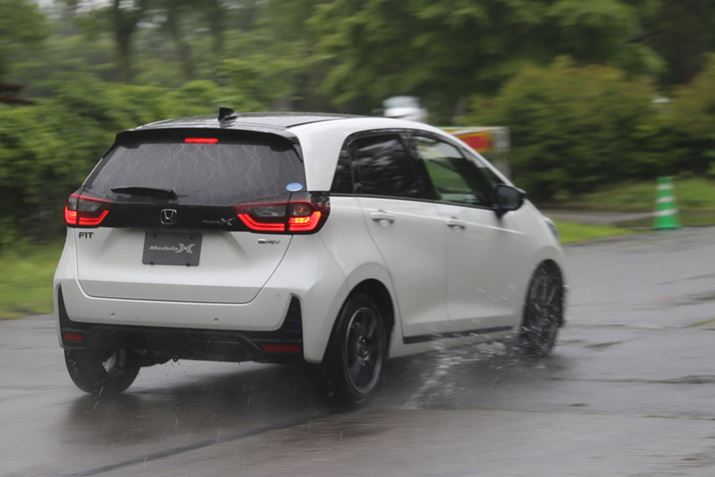 utBbg eFHEV f[Xv̑sC[W